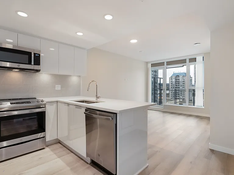 1182 Westwood St — Photo 35