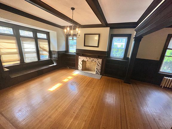 3rd image of 152 Sumner Ave #150