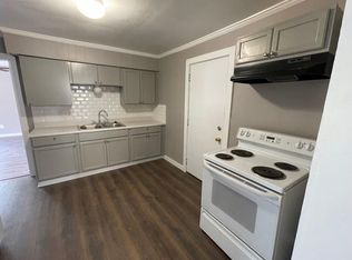 430 E 3rd St, Rockdale, TX 76567