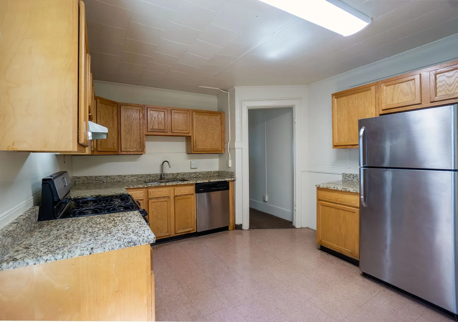 126 Harvard Pl - Available 6/1/27 - Charming Single Family Home One Block From Shops and Eateries — Photo 2