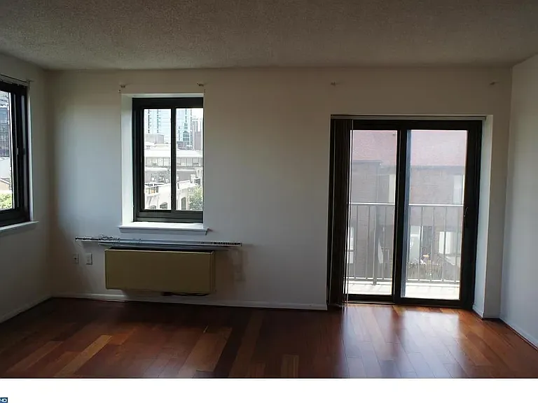 2201 Cherry St #501 — Photo 3