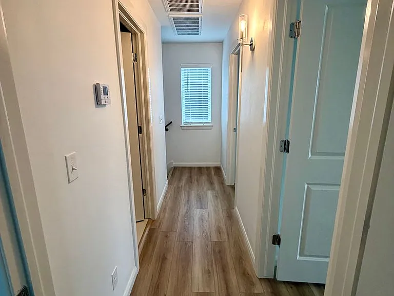 103 N Atlanta St — Photo 16