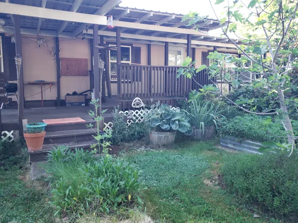 222 Ollis Rd Unit 31, Cave Junction, OR 97523