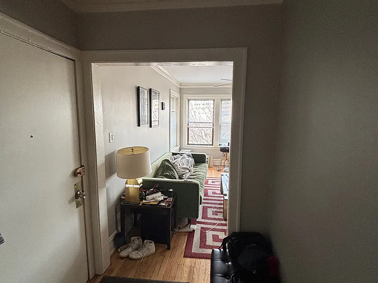 2441 W Logan Blvd #2J — Photo 3