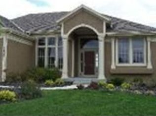 7824 Shady Bend Ct, Shawnee, KS 66227