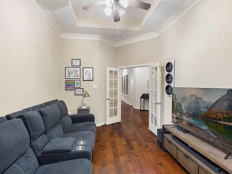19 Driftdale Pl — Photo 10