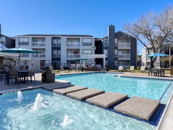 6635 S Staples St APT 825