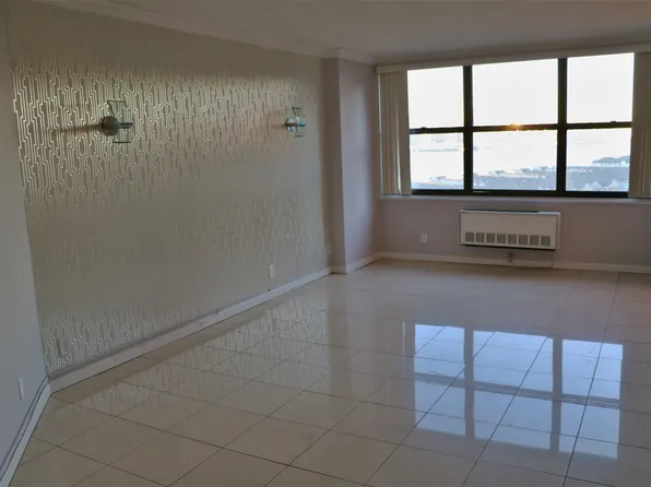 7000 Blvd East image 8 of 39