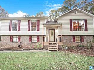300 Southern Hills Dr, Calera, AL 35040