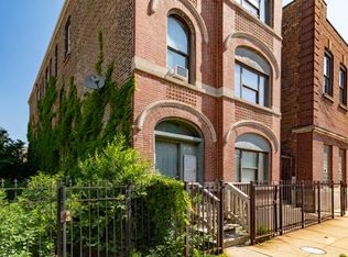 2214 W 18th Pl APT 3R, Chicago, IL 60608