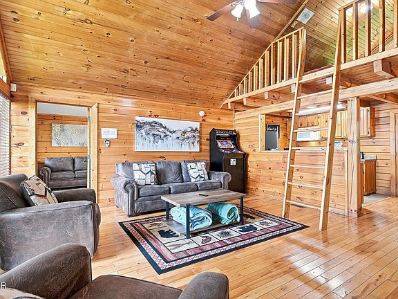 5th image of 2867 Eagle Crest Way