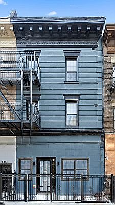 2nd image of 542 Chauncey St #3