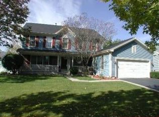 1135 Willoby Ln, Elgin, IL 60120