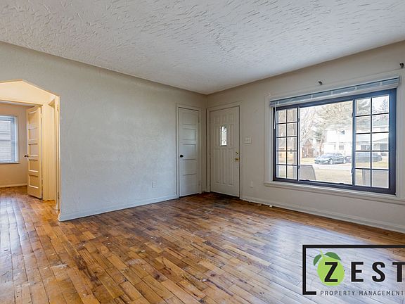 3rd image of 20979 Mada Ave