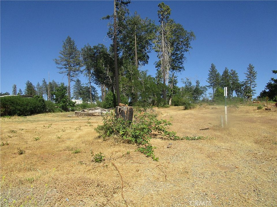 2nd image of 1323 Taylor Ln