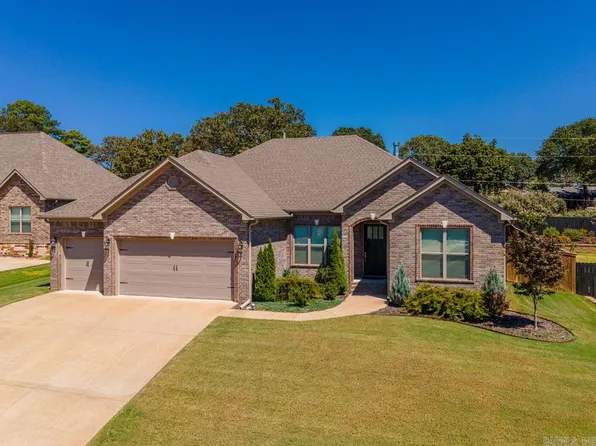 9700 Hickory Heights Dr, Sherwood, AR 72120