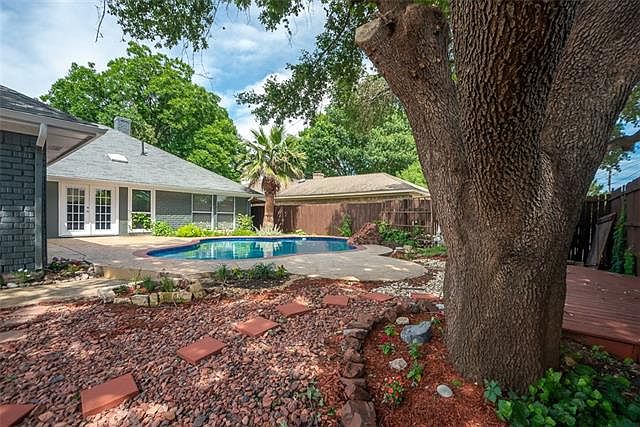 1st image of 10112 Branwood Ln