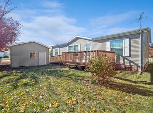 1068 Mansfield Dr, Waukee, IA 50263