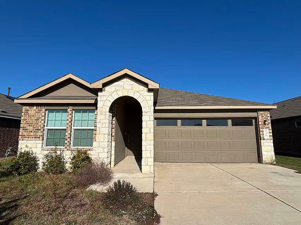 1st image of 340 Escondido Cir
