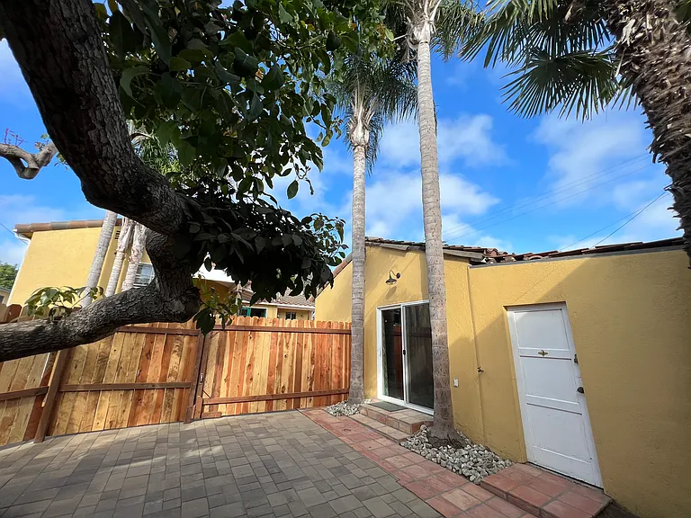 backyard view to house