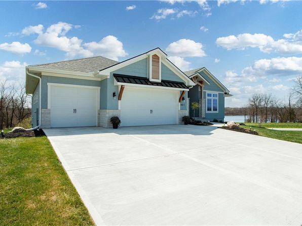 1 Quapaw Ct, Lake Winnebago, MO 64034