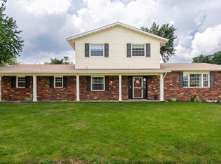 406 S 8th St, Eldridge, IA 52748