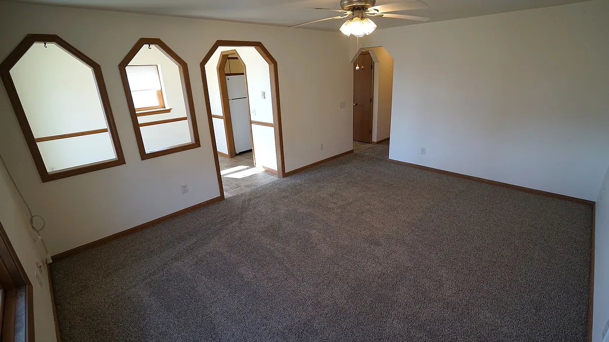Building Photo - 702 Bewick Dr