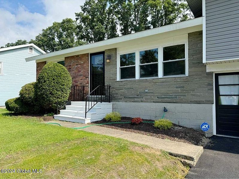 2nd image of 136 E Palmer Avenue