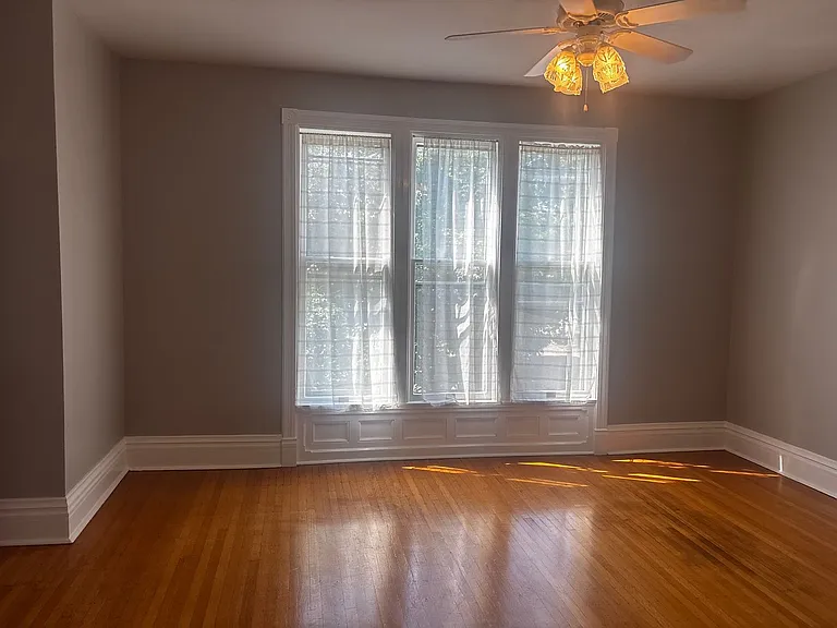 924 W Wayne St — Photo 22