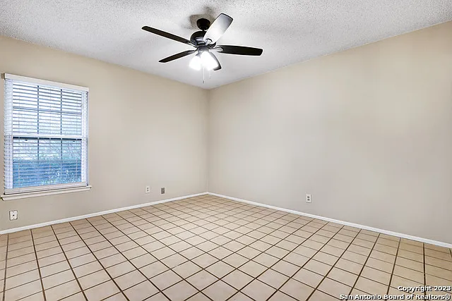 8138 Raritan St — Photo 20