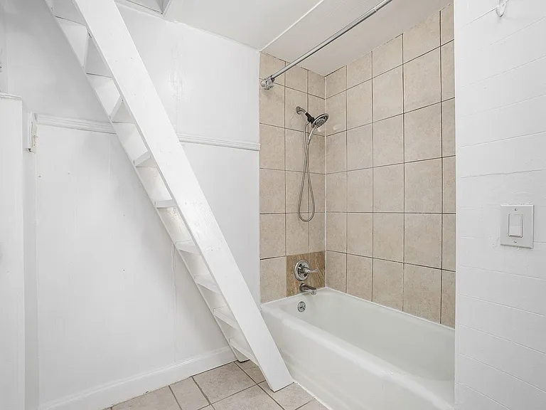 453 Central Ave #C — Photo 11