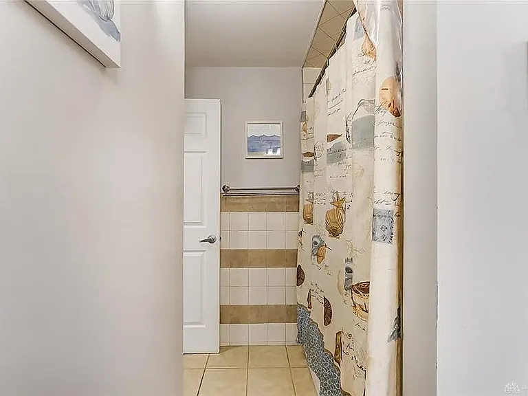 5543 Barnard Dr — Photo 34
