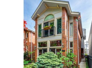 1213 W Roscoe St, Chicago, IL 60657