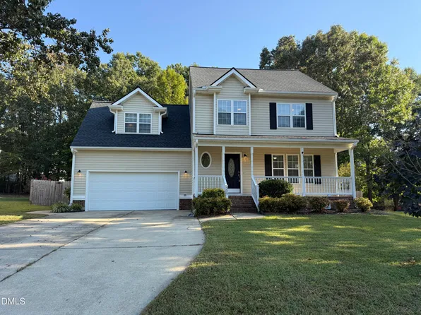 329 Groundsel Pl, Clayton, NC 27520