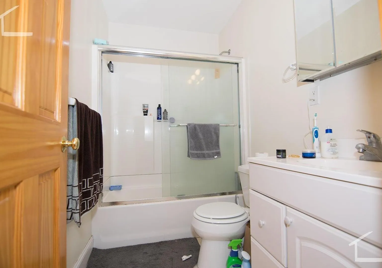 Charming 3 Bedroom -No Broker Fees — Photo 1