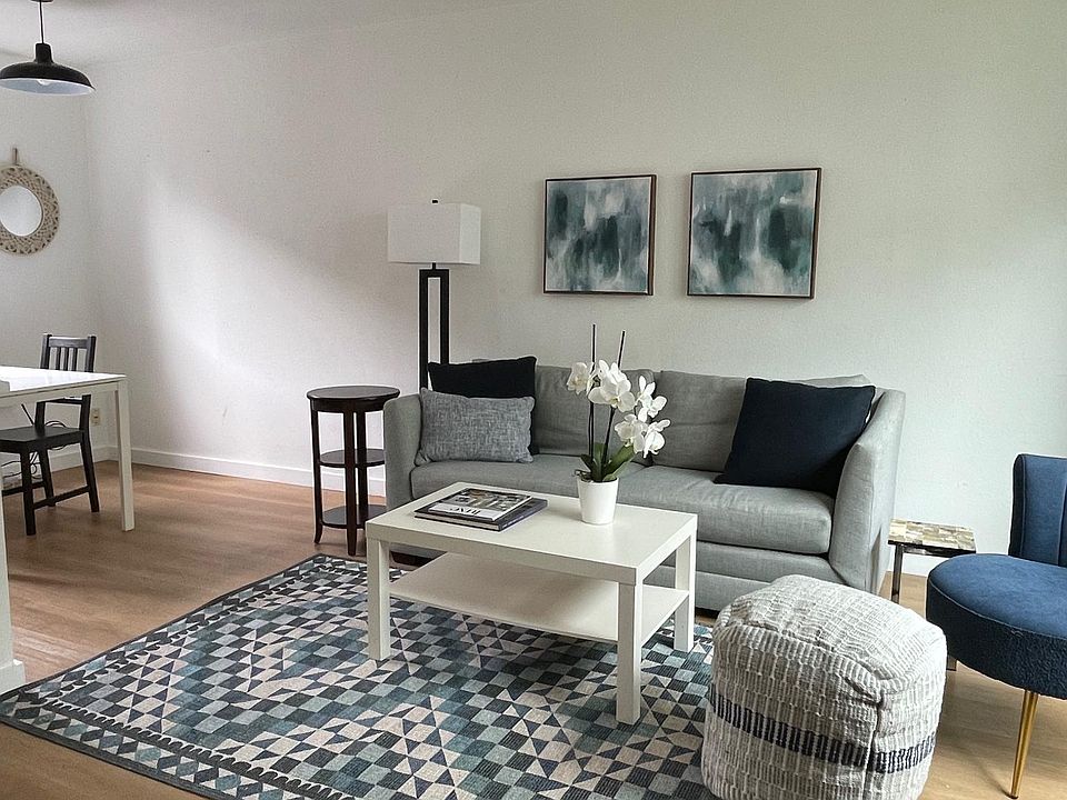 Living area.