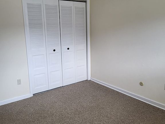 5th image of 451 Plaza Dr