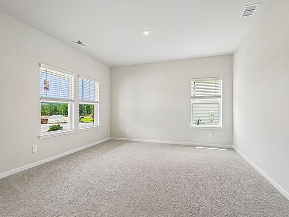 The Brentwood floorplan with the Charm Almond interior package.