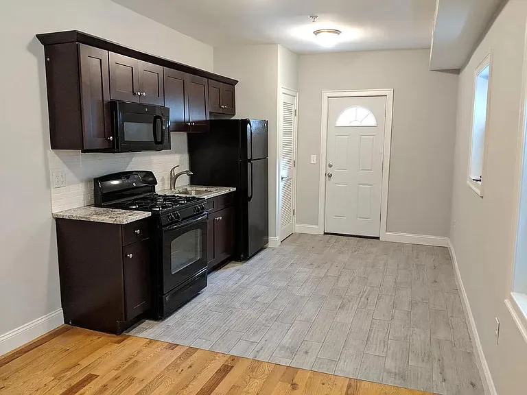 124 Union St #1 — Photo 6
