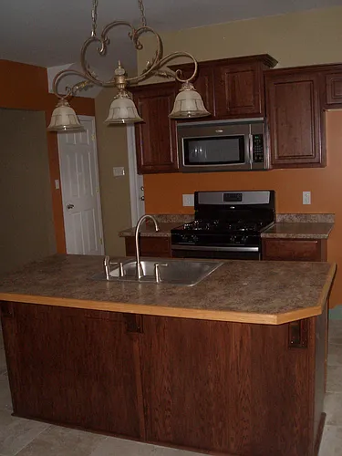 12010 Paul Ave Photo 1
