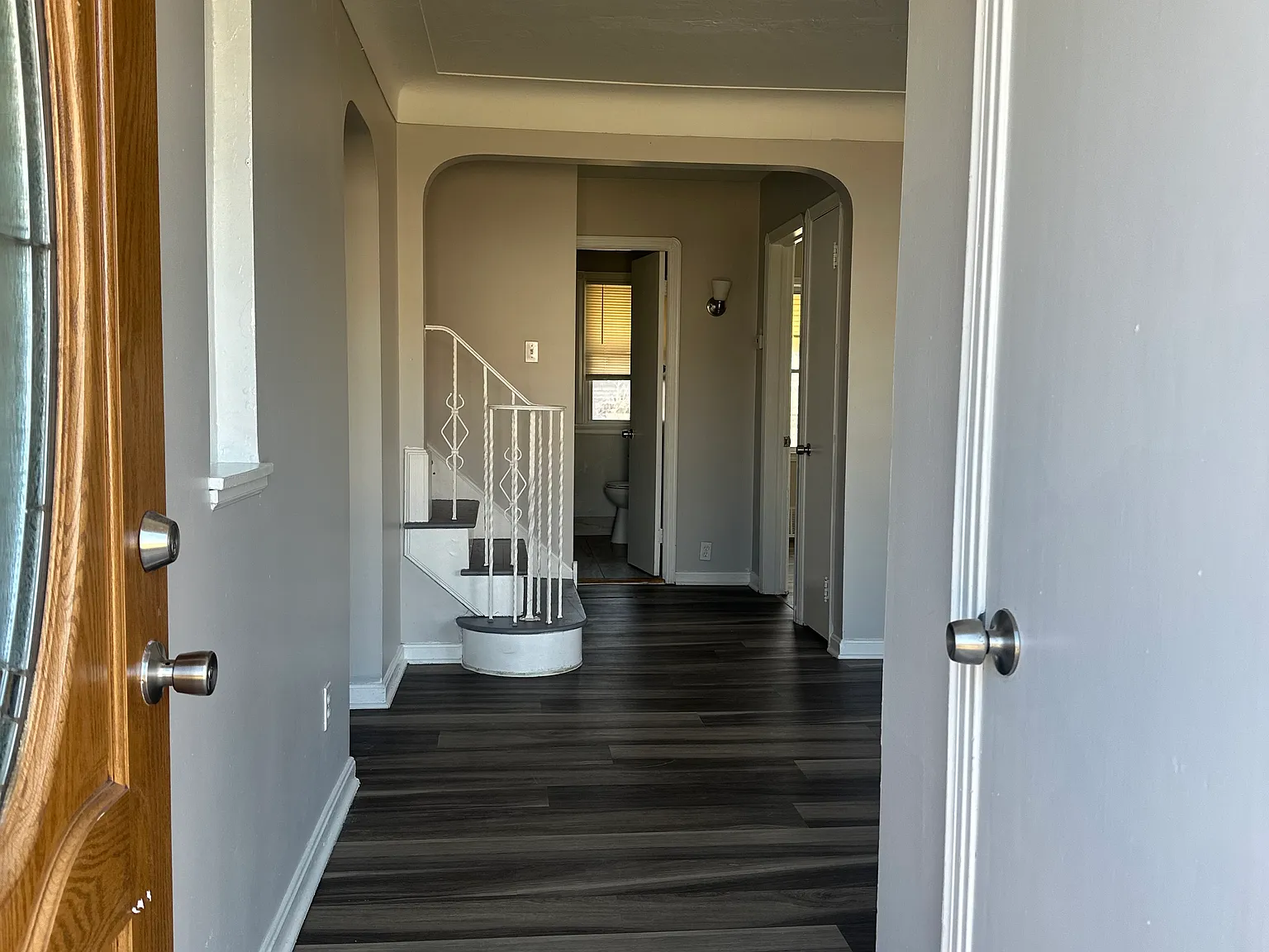 4 bed, 1283 sqft, $2,300 — Photo 2