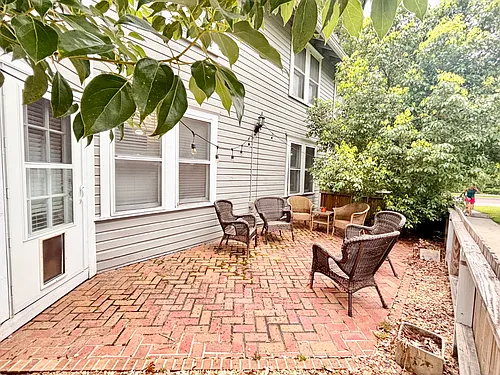 1302 S Pennsylvania Ave #4 Photo 1