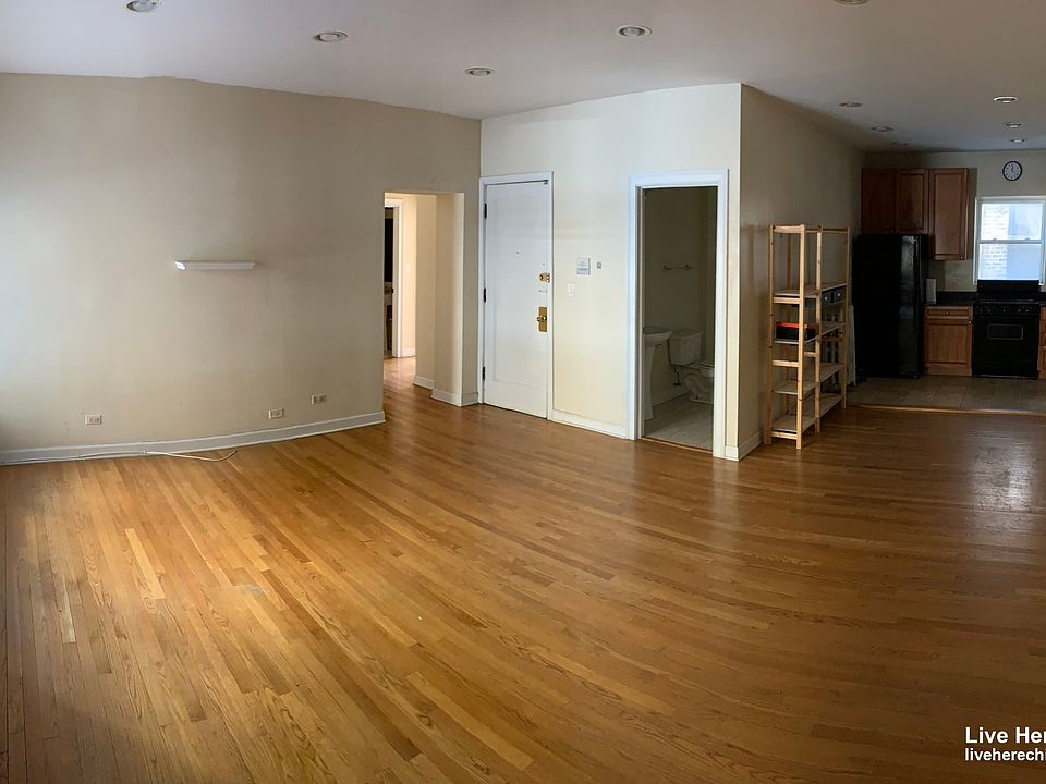 1st image of 3918 N Pine Grove Ave #2