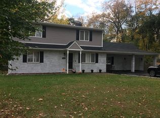 166 Meadow Ln, Paramus, NJ 07652