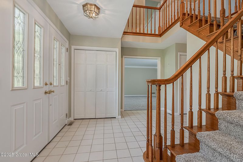 3rd image of 331 Wellington Road
