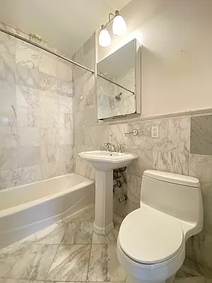 Rented by CitySites Real Estate Group | media 14