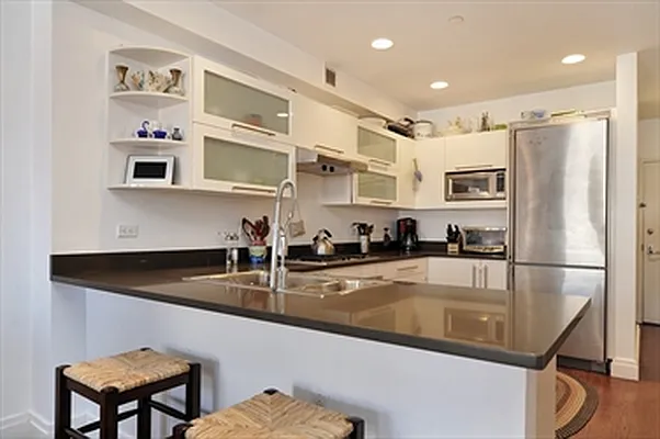 Sold by Citi Habitats | media 5