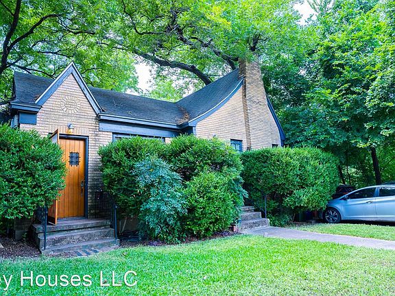 2nd image of 807 E 30th St #B