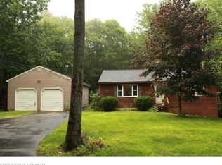 8 Aubrey Ln, New Gloucester, ME 04260