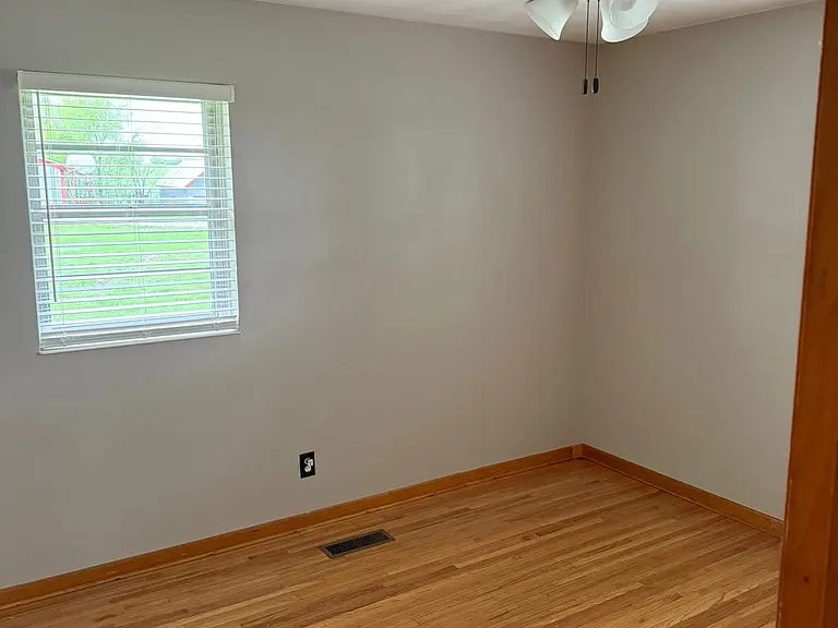 5410 Wardsville Rd — Photo 5